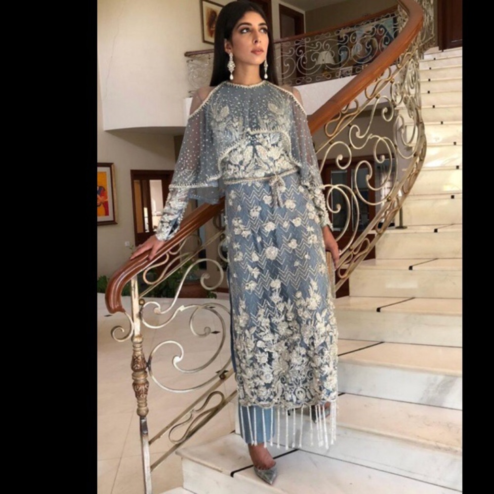 Suffuse small brand new Pakistani formal outfit